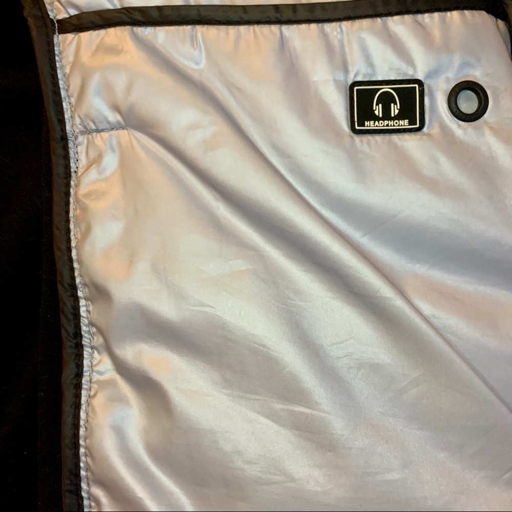 Calvin Klein Performance Colorblock Puffer Vest - Picture 7 of 8